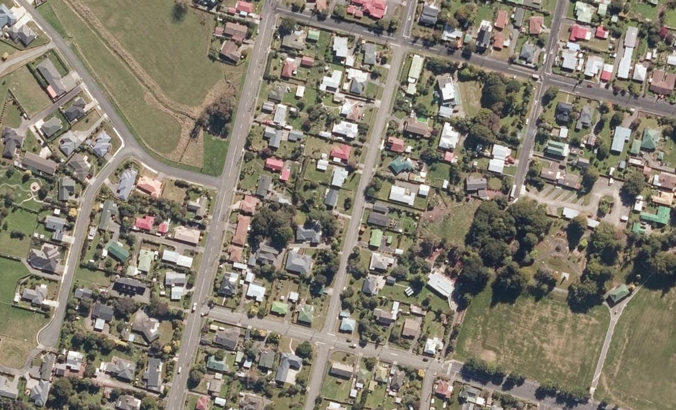 32 Grey Street, Marton - Carousel 1