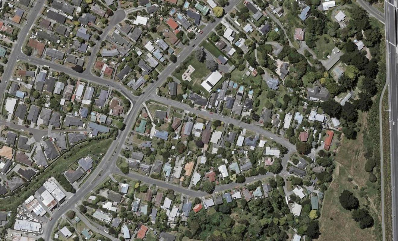 8 Fincham Road, Raumati Beach, Paraparaumu - Carousel 1