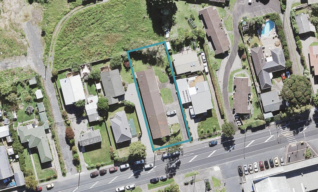 3/77 Godley Road, Green Bay, Auckland - Carousel 1
