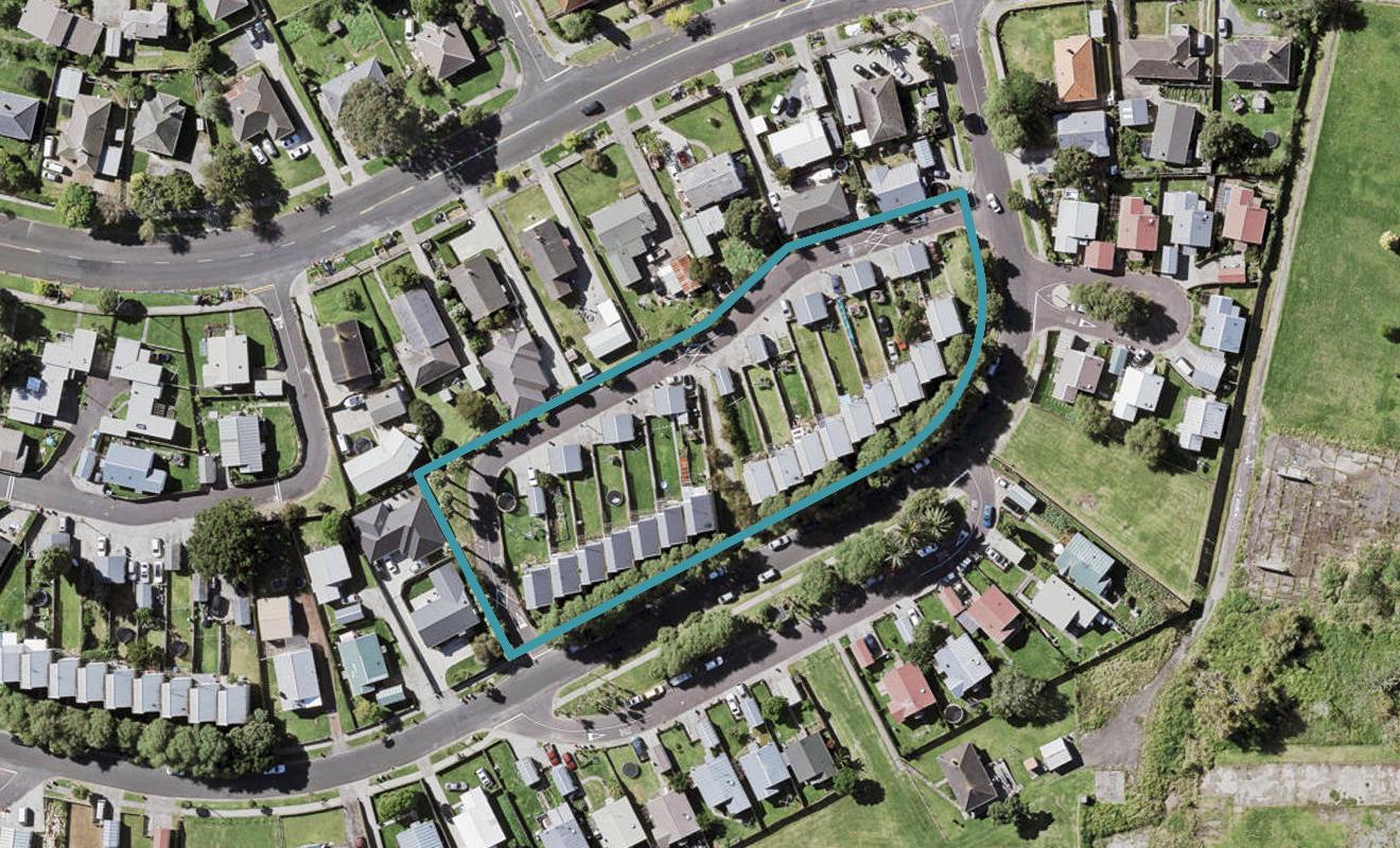 15B Rowena Crescent, Glen Innes, Auckland - Carousel 1