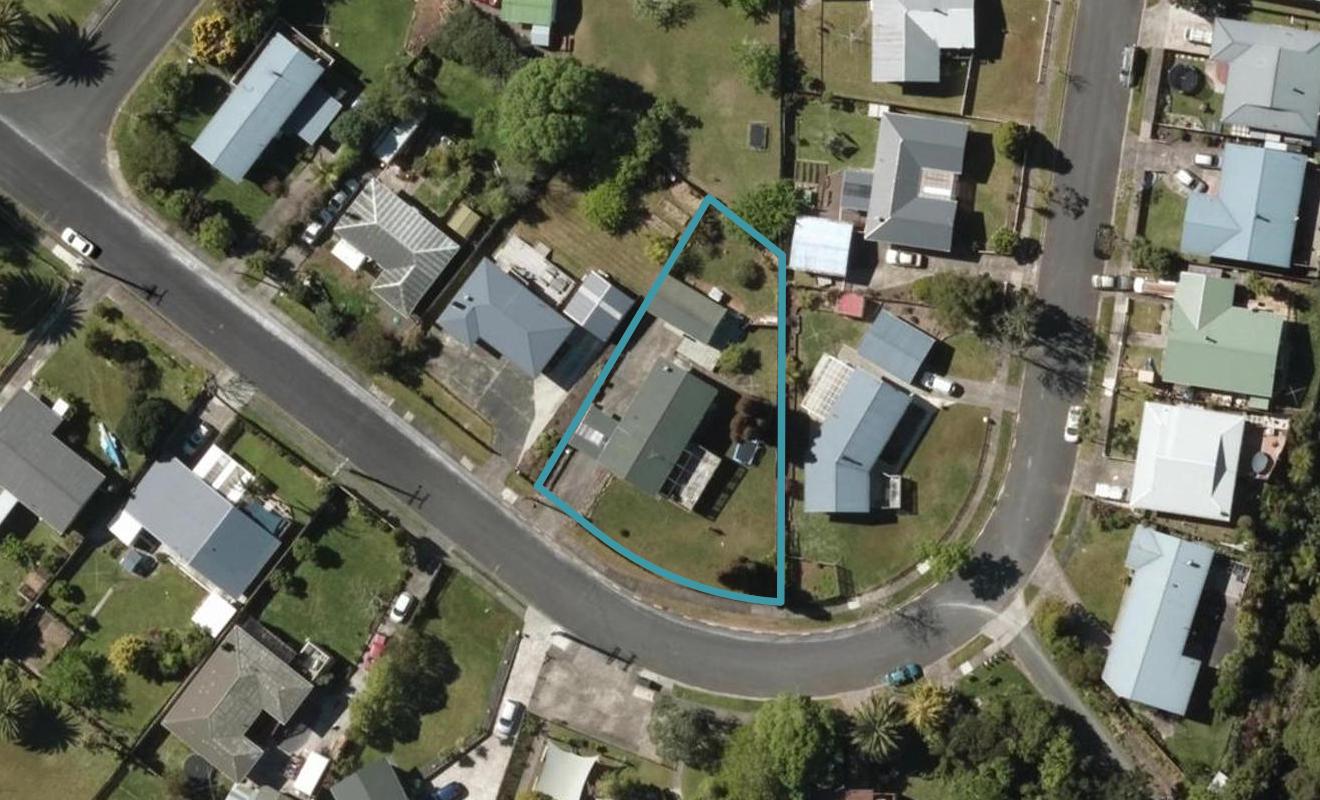 15 Kohe Street, Parahaki, Whangarei - Carousel 1