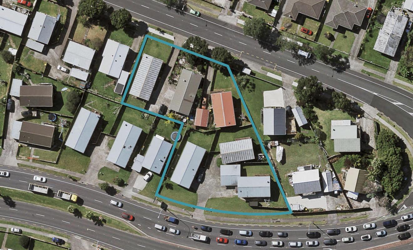 1/86 Te Irirangi Drive, Clover Park, Auckland - Carousel 1