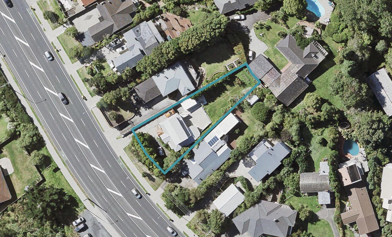 465 East Coast Road, Murrays Bay, Auckland - Carousel 1