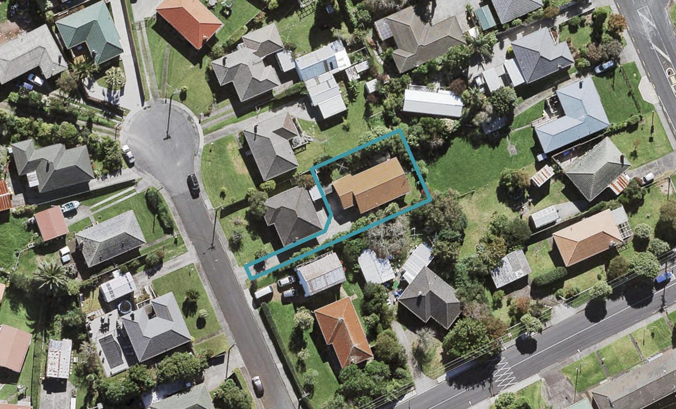 3A Norma Avenue, Te Atatu South, Auckland - Carousel 1