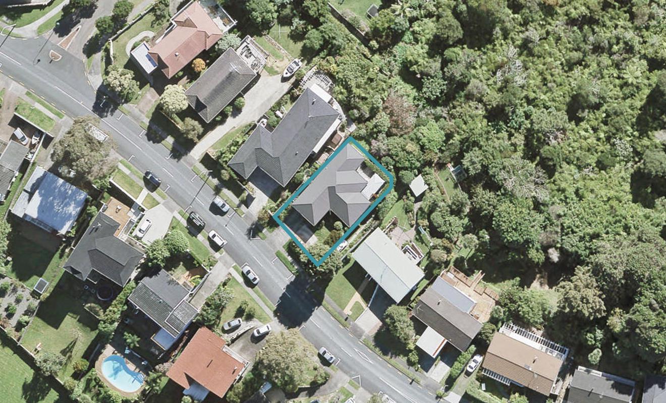 35 Sartors Avenue, Northcross, Auckland - Carousel 1