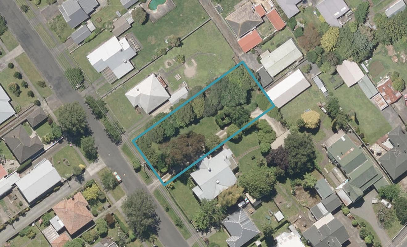 6 Cumbrae Place, Aramoho, Whanganui - Carousel 1