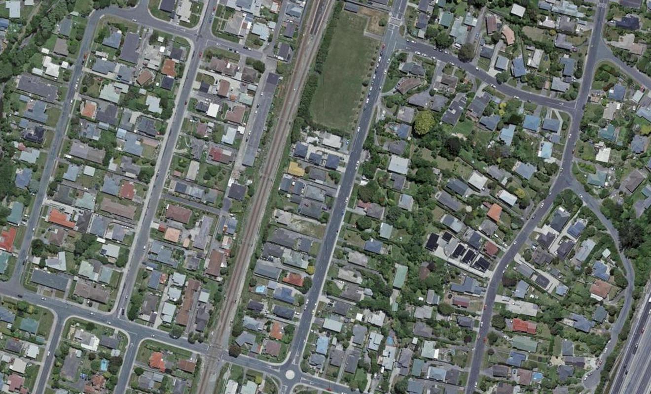 19 Hinau Street, Tawa, Wellington - Carousel 1