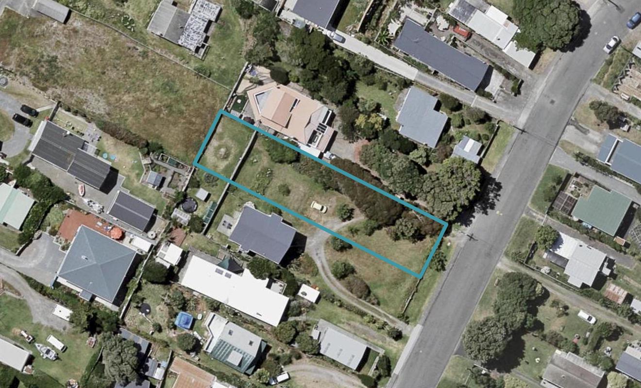 21 Babbacombe Avenue, Otaki Beach, Otaki - Carousel 1