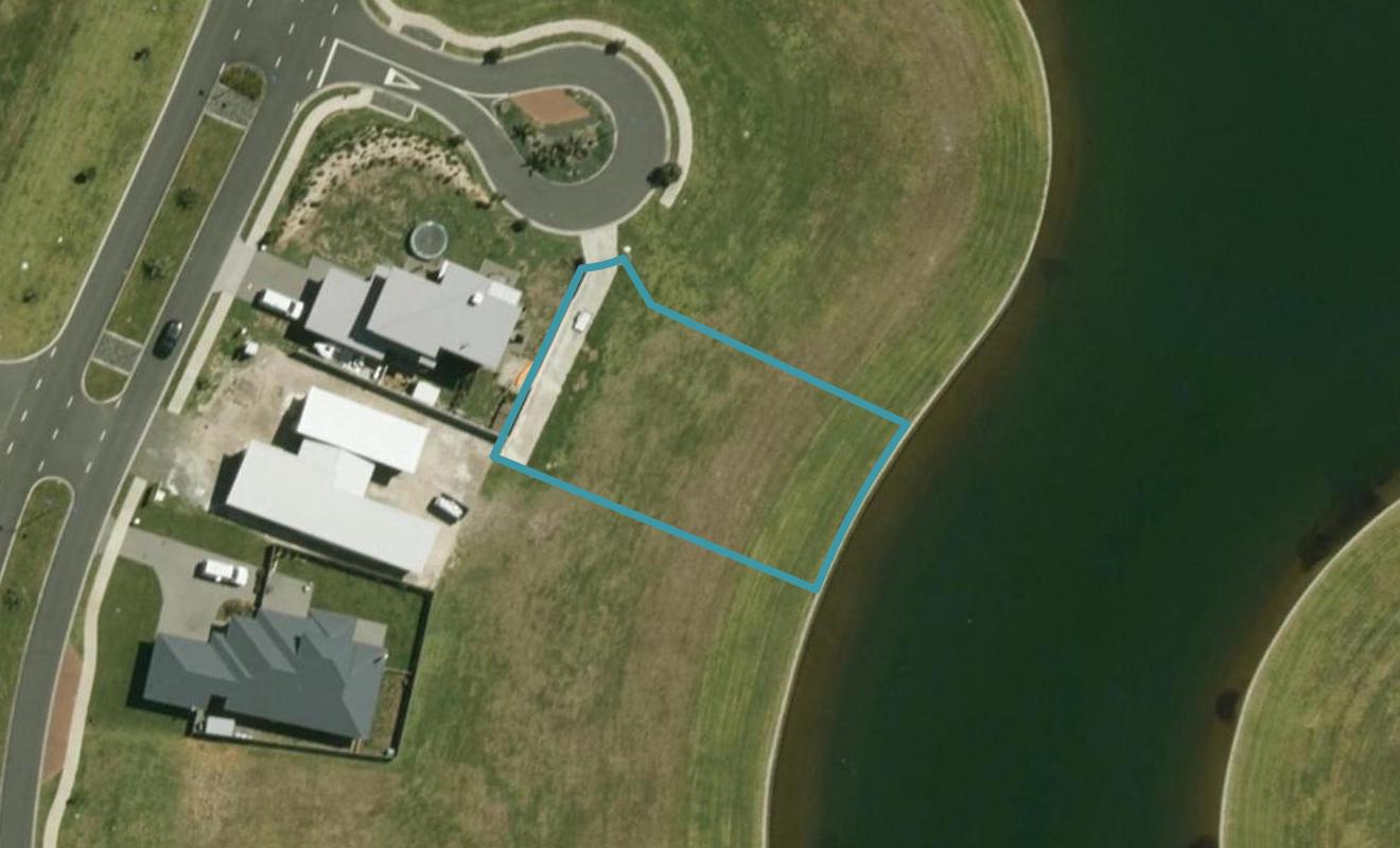 6 Kuaka Grove, One Tree Point - Carousel 1