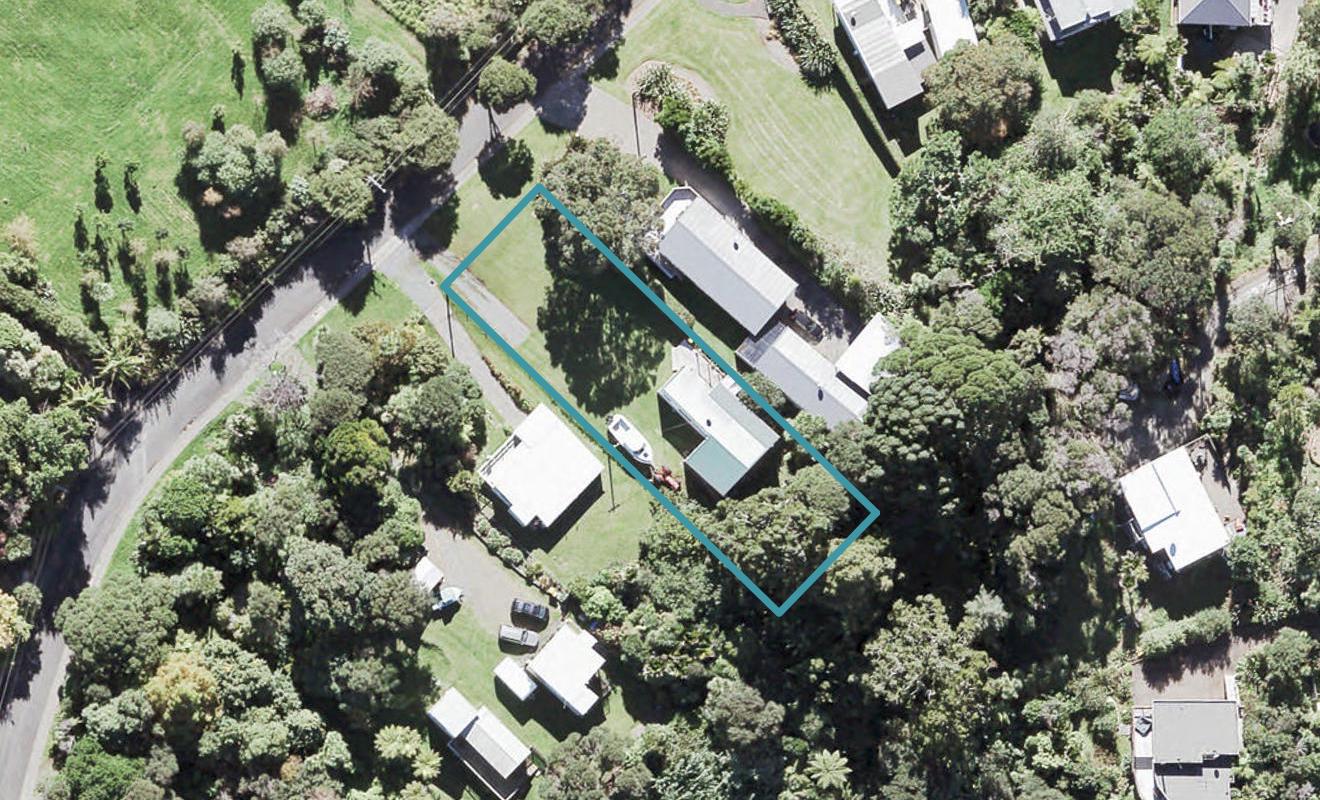 27 Upland Road, Huia, Auckland - Carousel 1