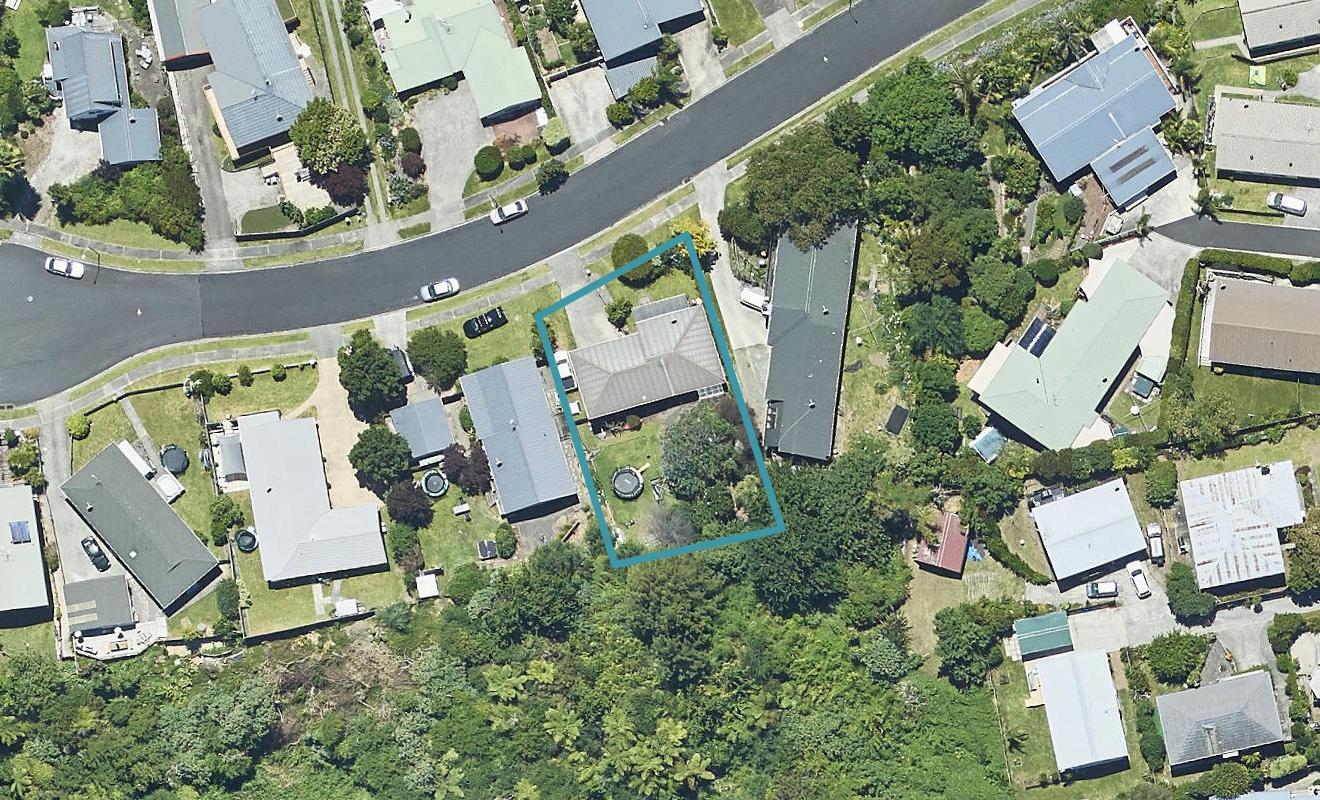 19 Te Arawa Place, Welcome Bay, Tauranga - Carousel 1
