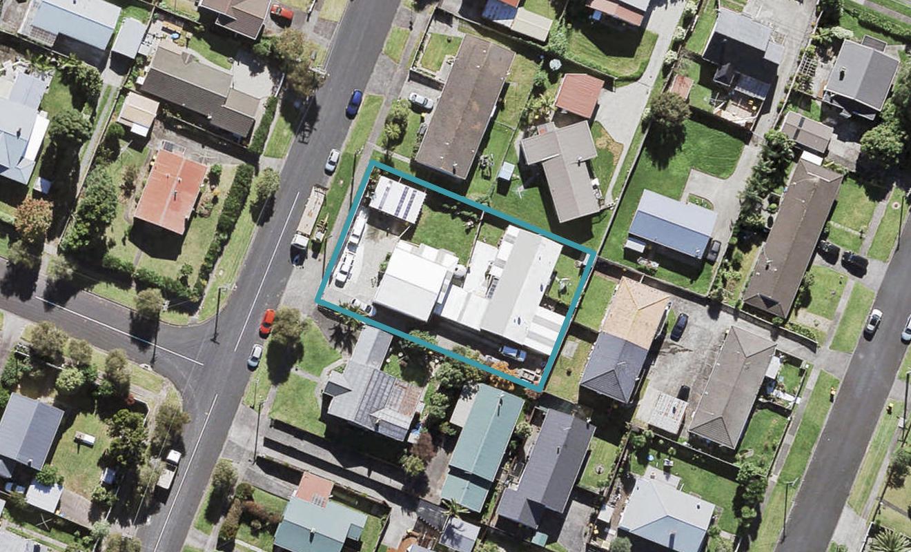 3/8 Hinekohu Street, New Lynn, Auckland - Carousel 1