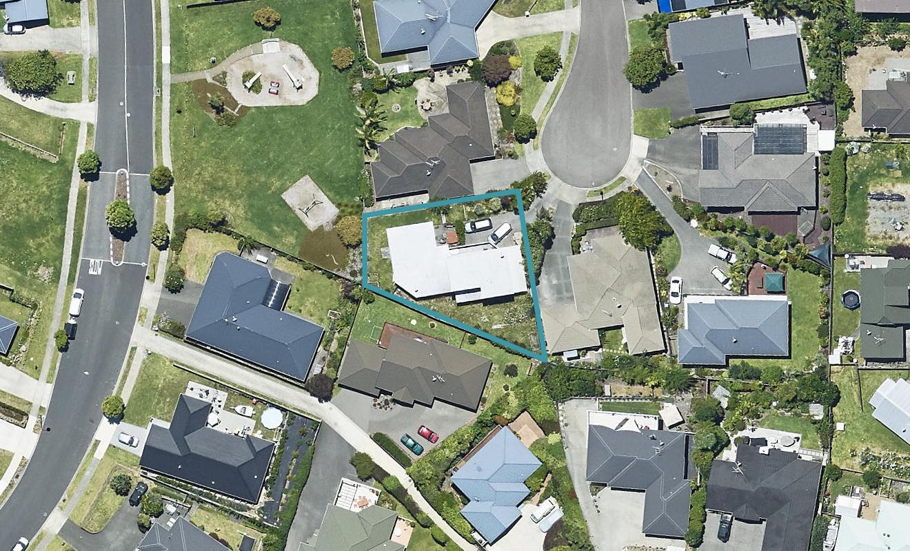 10 Highlander Place, Welcome Bay, Tauranga - Carousel 1