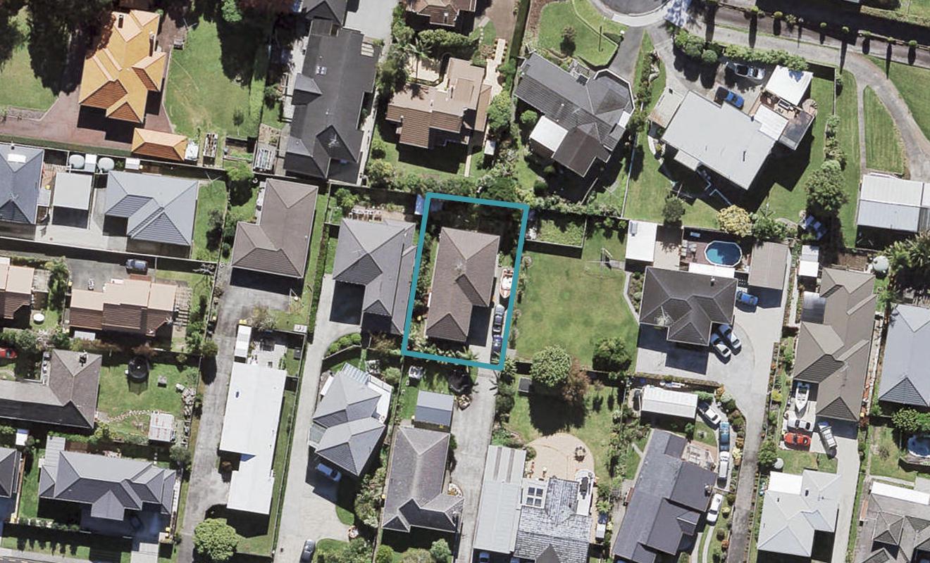 6A Kokiri Street, Te Atatu South, Auckland - Carousel 1