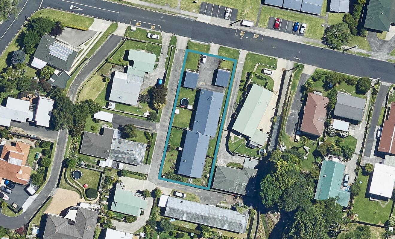 3/129 Pillans Road, Otumoetai, Tauranga - Carousel 1