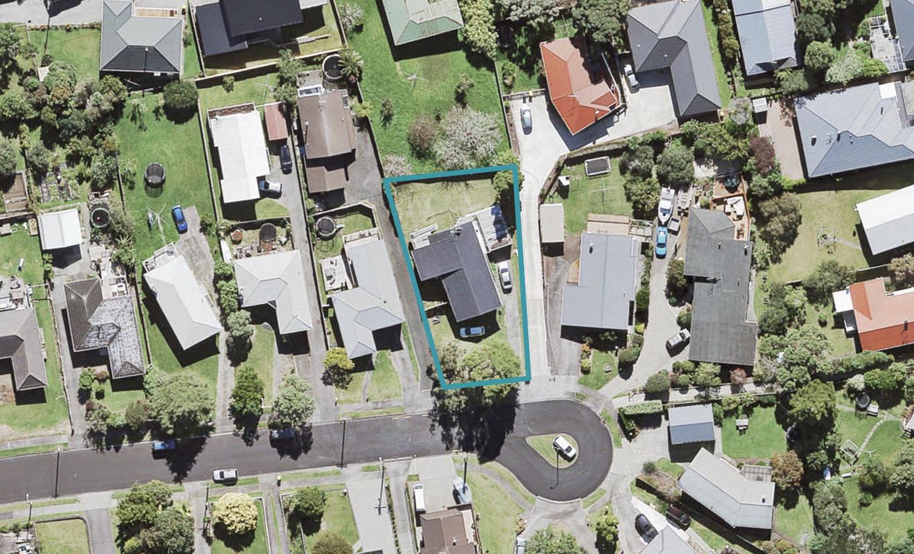 12 Hepper Street, New Lynn, Auckland - Carousel 1