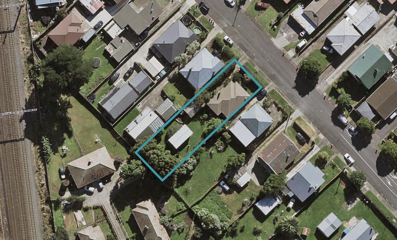 10 Chelsea Avenue, Otahuhu, Auckland - Carousel 1
