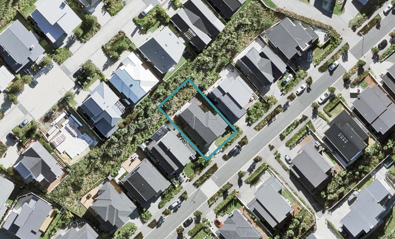 15 Remuremu Street, Long Bay, Auckland - Carousel 1
