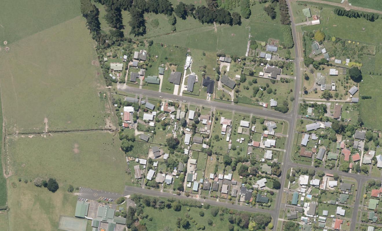 13 Lucknow Street, Aramoho, Whanganui - Carousel 1