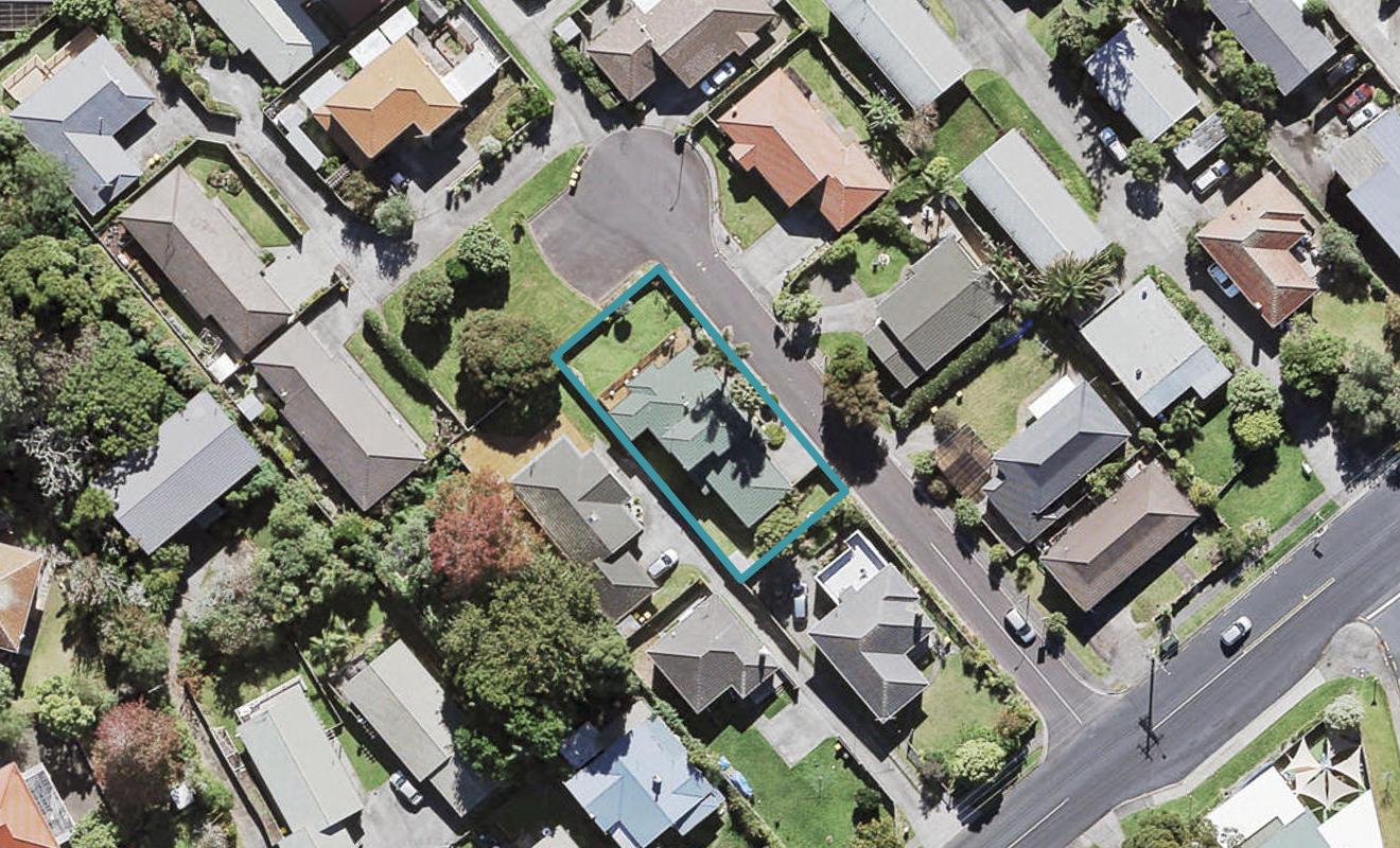 14 Davern Lane, New Lynn, Auckland - Carousel 1