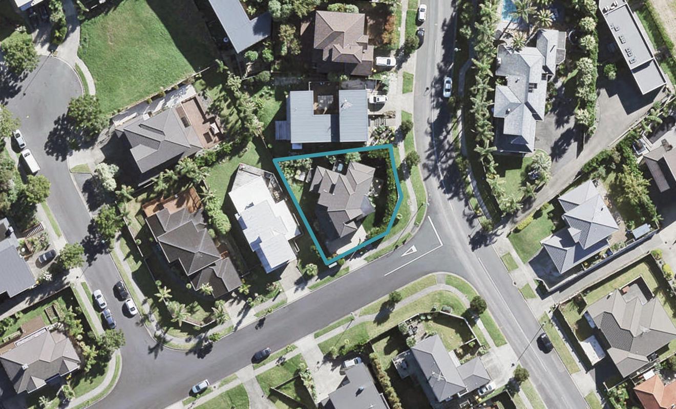 60 Rising Parade, Fairview Heights, Auckland - Carousel 1
