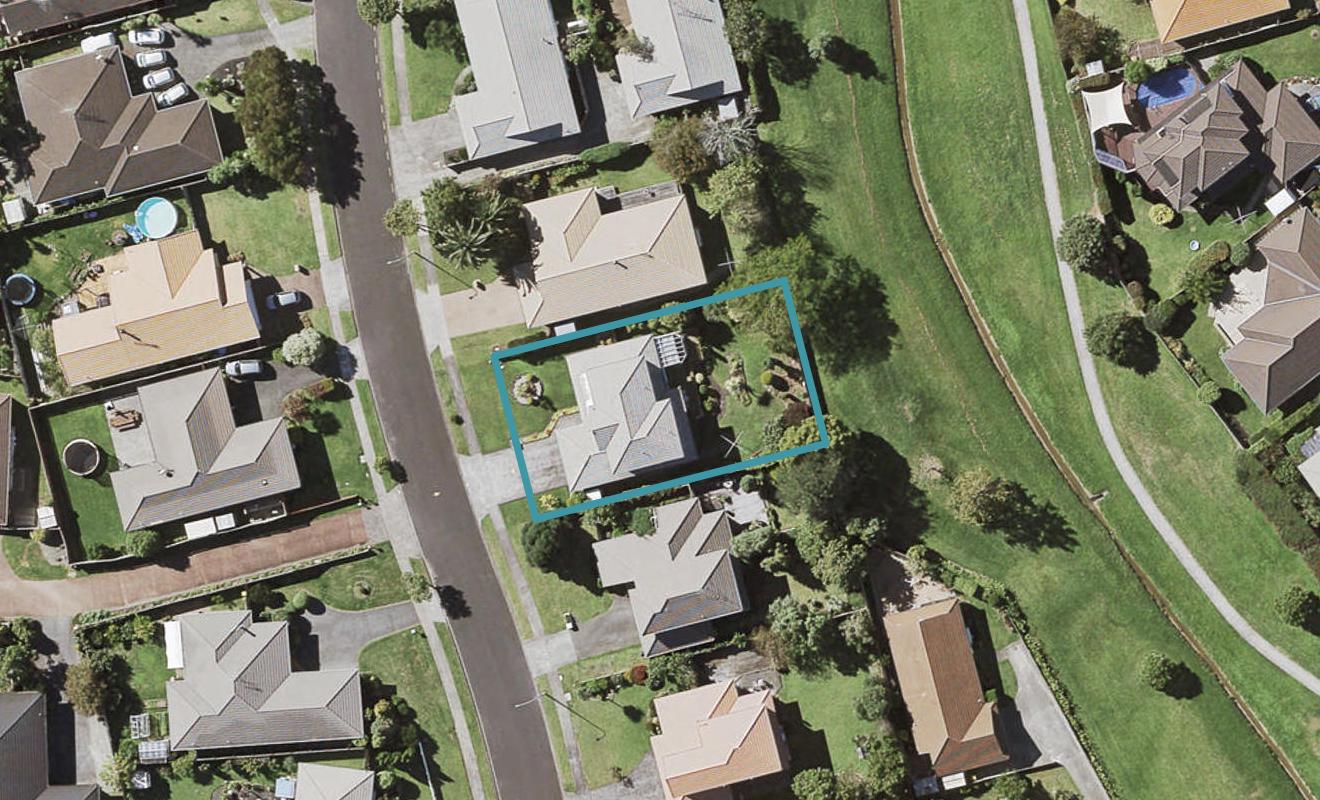 9 Pajaro Place, Golflands, Auckland - Carousel 1