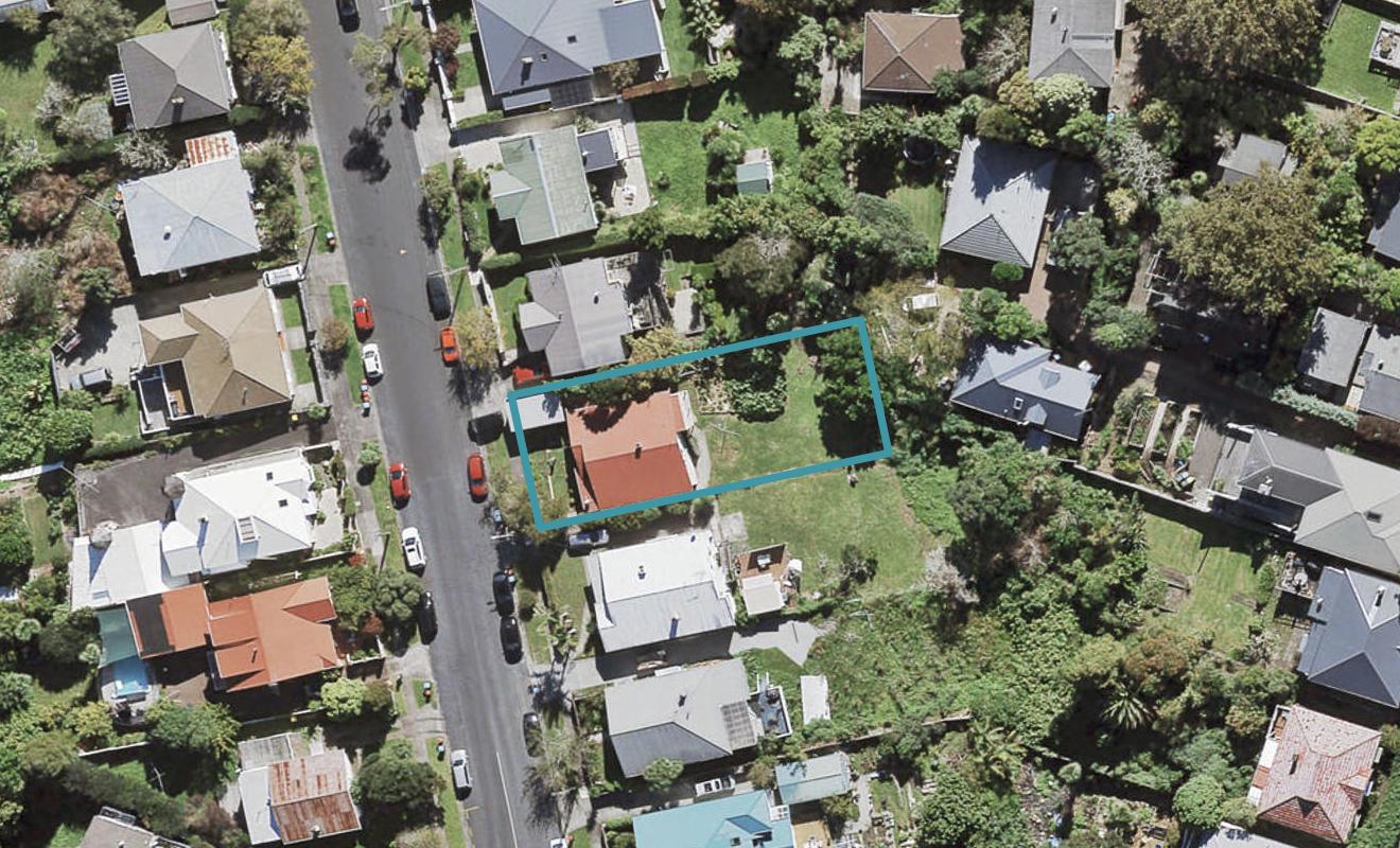 45 Mountain View Road, Morningside, Auckland - Carousel 1