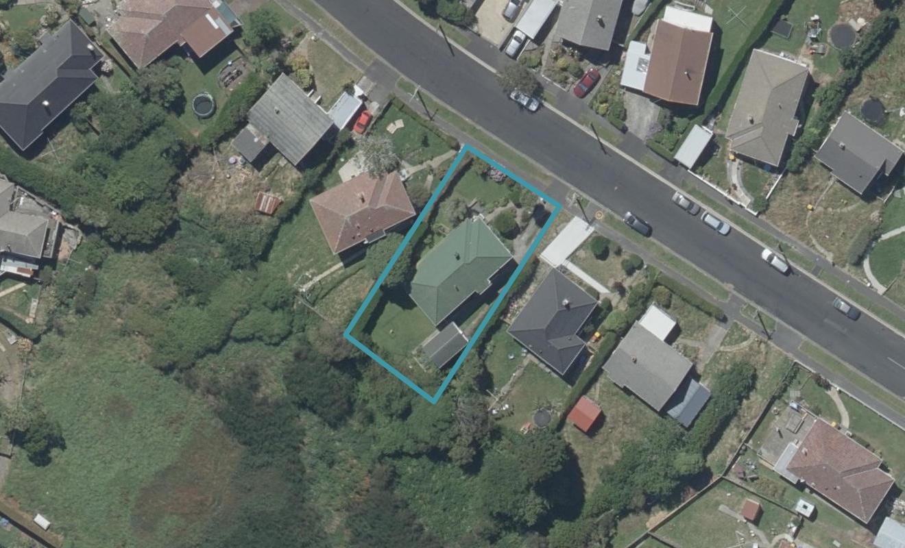 215 Burt Street, Wakari, Dunedin - Carousel 1