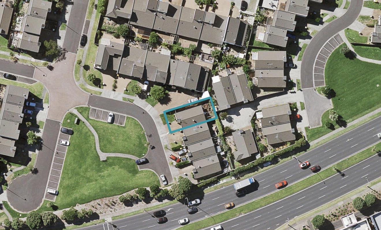 12 Nagle Place, Golflands, Auckland - Carousel 1