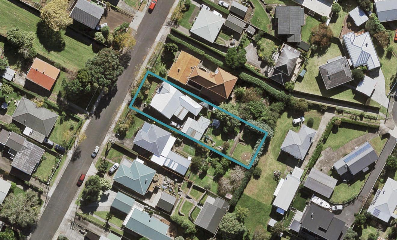 18 Sullivan Avenue, Mangere Bridge, Auckland - Carousel 1