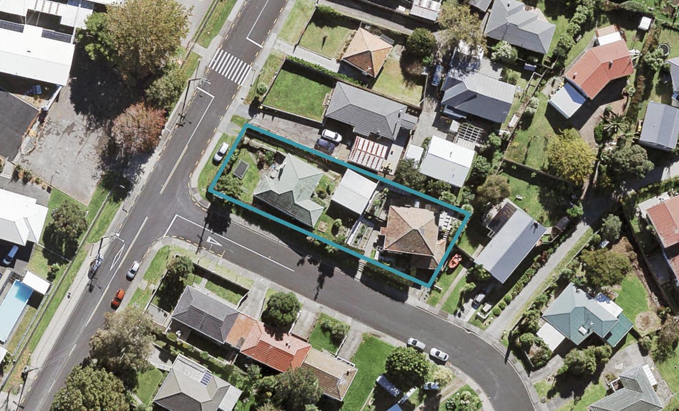 2/9 Salisbury Road, Birkdale, Auckland - Carousel 1