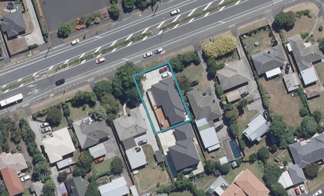 12 Morrinsville Road, Hillcrest, Hamilton - Carousel 1