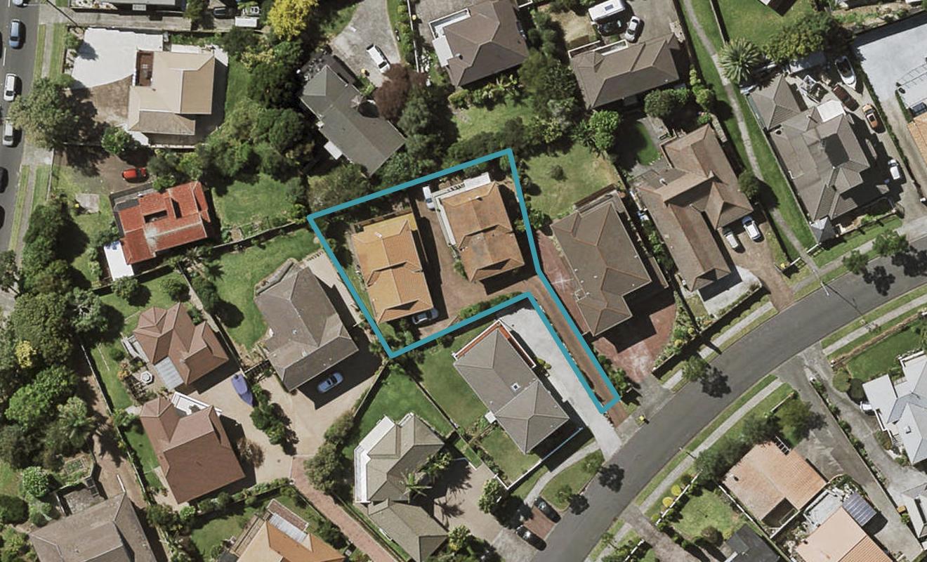 2/27 Santa Monica Place, Goodwood Heights, Auckland - Carousel 1
