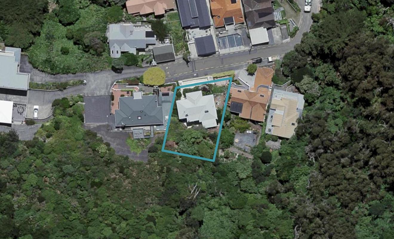 5 Wilkinson Street, Oriental Bay, Wellington - Carousel 1
