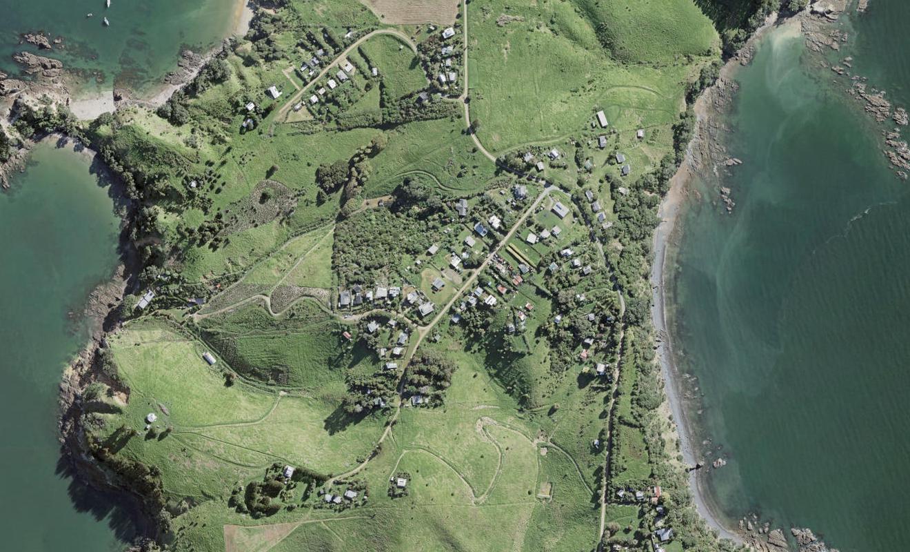 22 Ocean View Crescent, Rakino Island, Auckland - Carousel 1