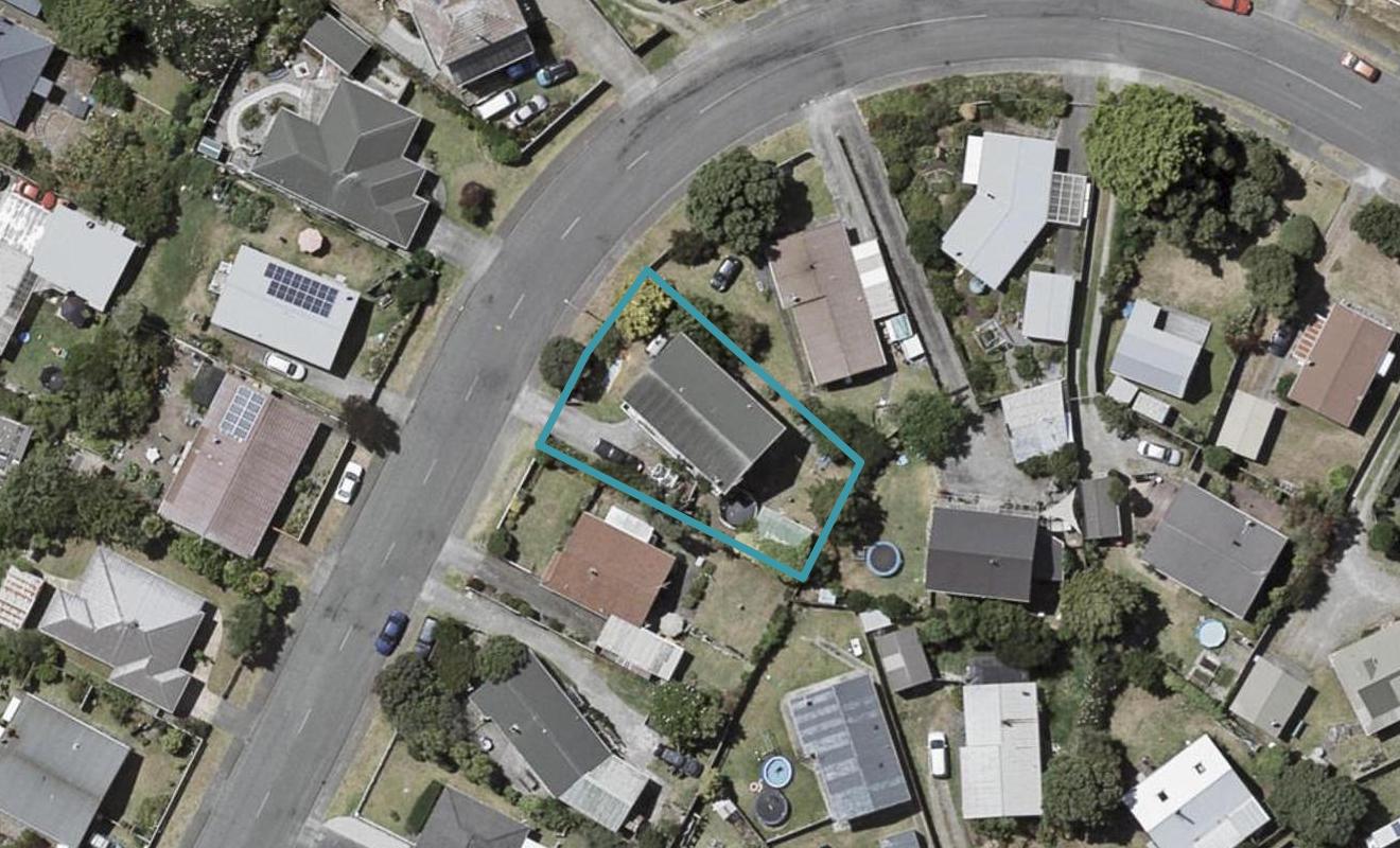 32 Norfolk Crescent, Otaki Beach, Otaki - Carousel 1
