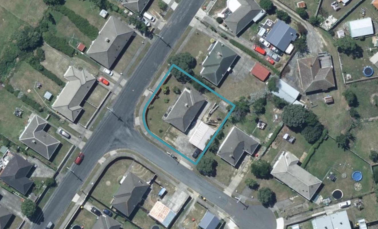 16 Astrolabe Street, Cannons Creek, Porirua - Carousel 1