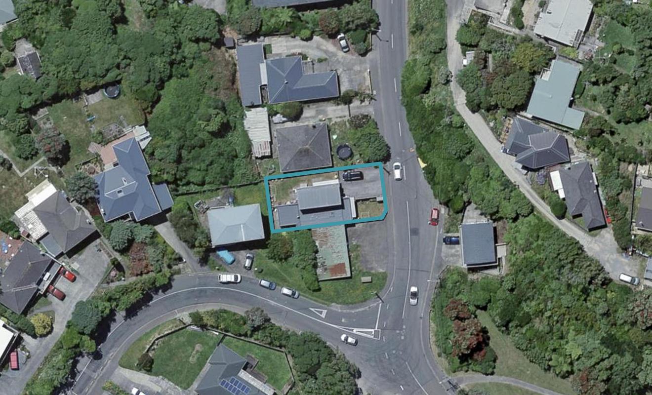 8 Wakely Road, Newlands, Wellington - Carousel 1