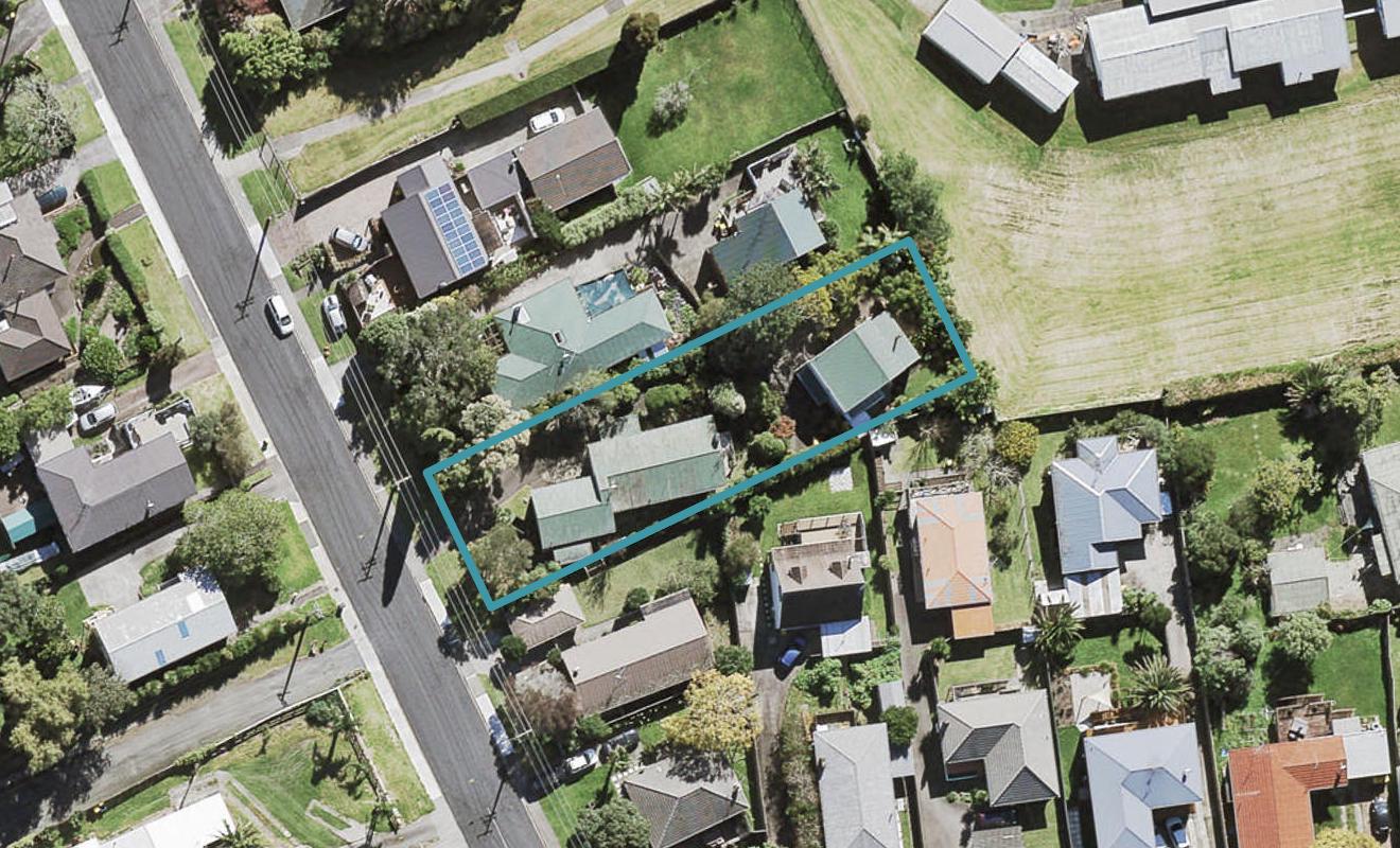1/21 Tiri Tiri Road, Birkdale, Auckland - Carousel 1