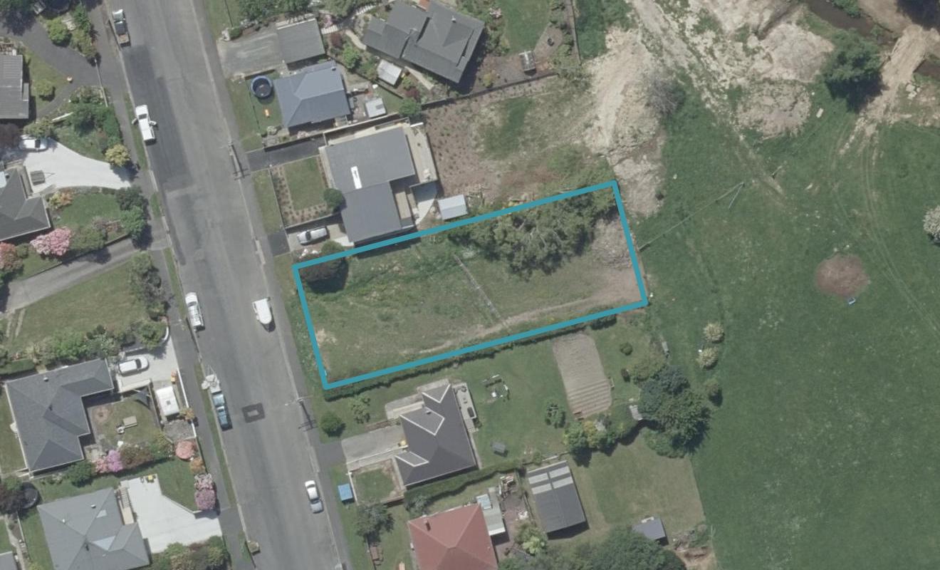 18 Flower Street, Fairfield, Dunedin - Carousel 1