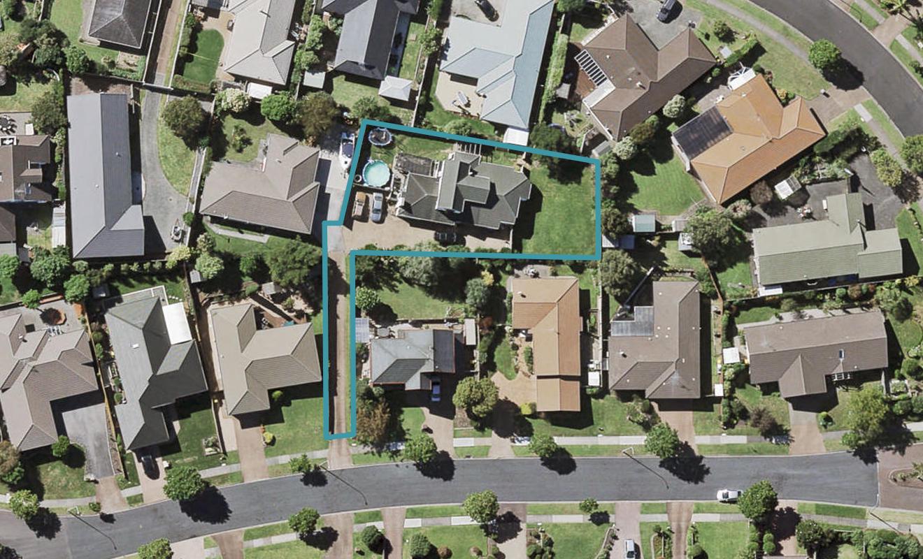 9 Simon Owen Place, Golflands, Auckland - Carousel 1