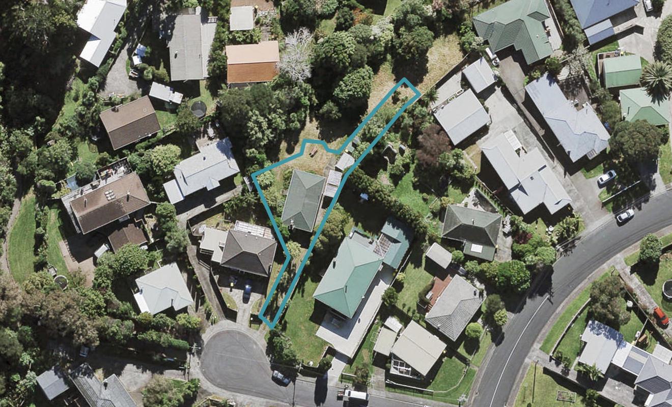 5A Quiet Street, Te Atatu South, Auckland - Carousel 1