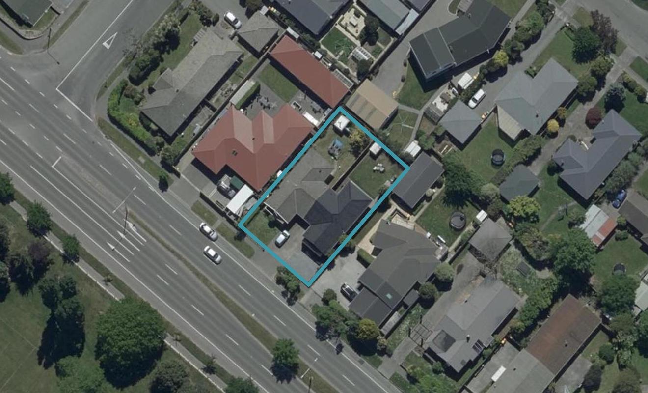 1/320 Memorial Avenue, Burnside, Christchurch - Carousel 1