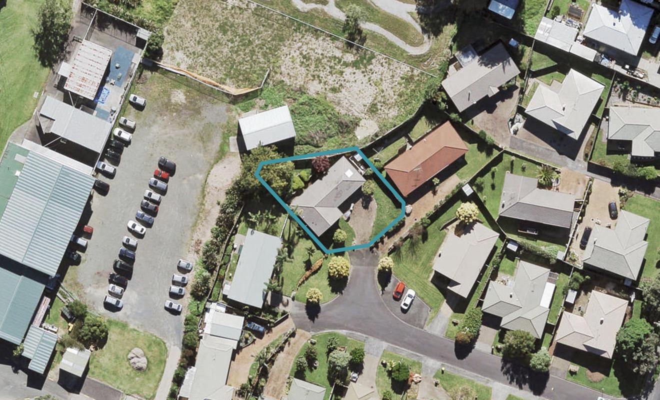 9 Evergreen Rise, New Lynn, Auckland - Carousel 1