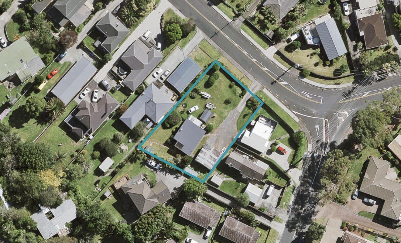 103 Awaroa Road, Sunnyvale, Auckland - Carousel 1