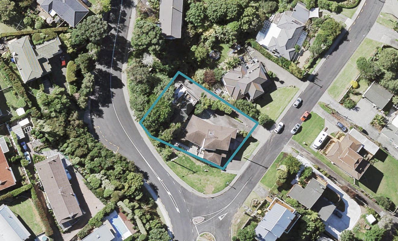 2/88 Pah Road, Cockle Bay, Auckland - Carousel 1