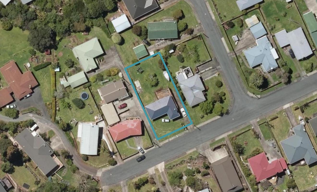 9 Cambridge Street, Kamo, Whangarei - Carousel 1