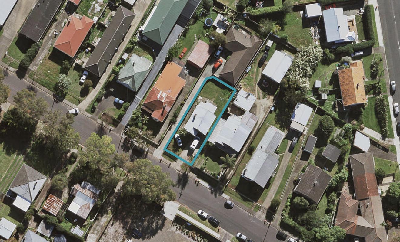 18 Middlemore Road, Otahuhu, Auckland - Carousel 1