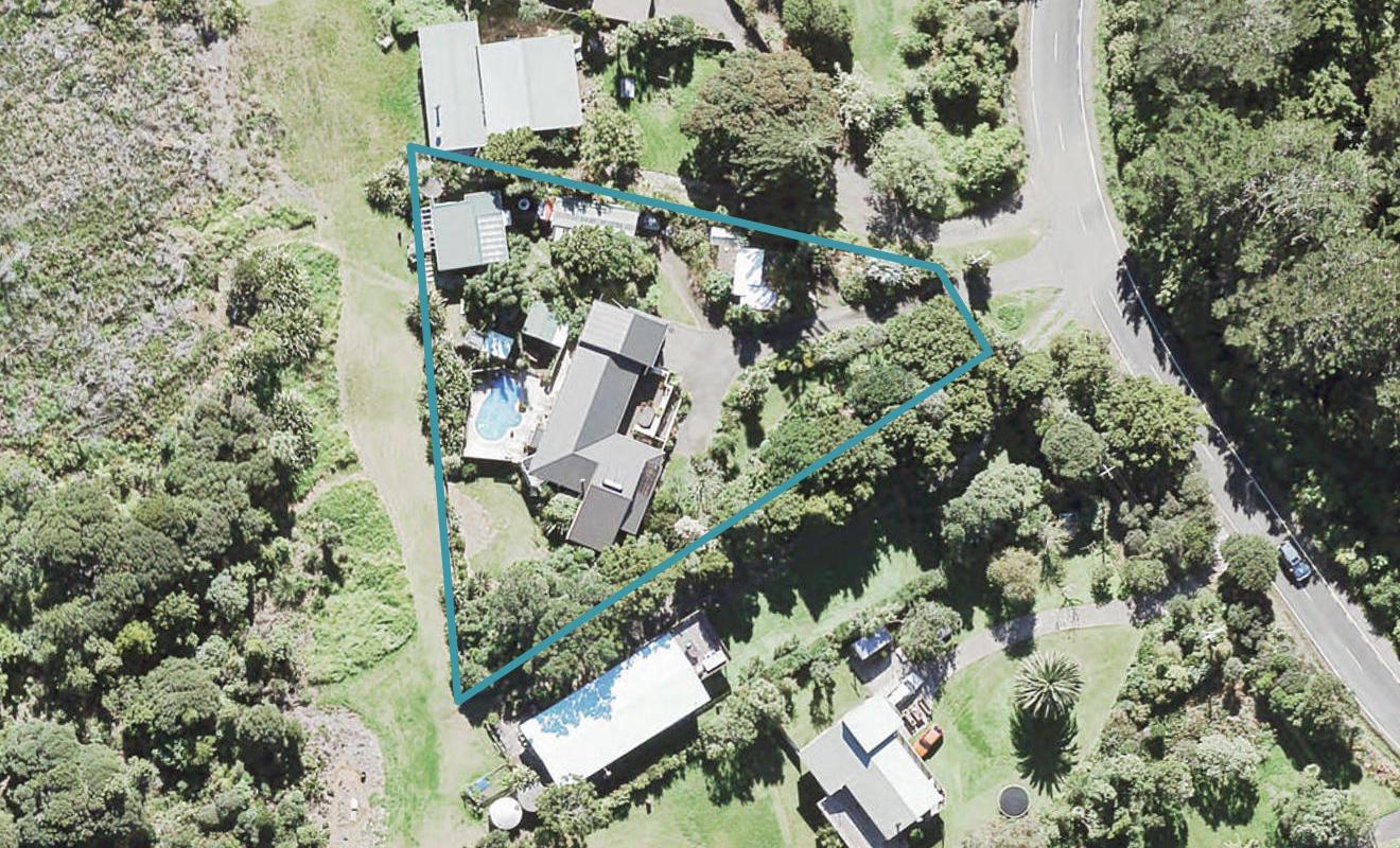 37 Cornwallis Road, Cornwallis, Auckland - Carousel 1