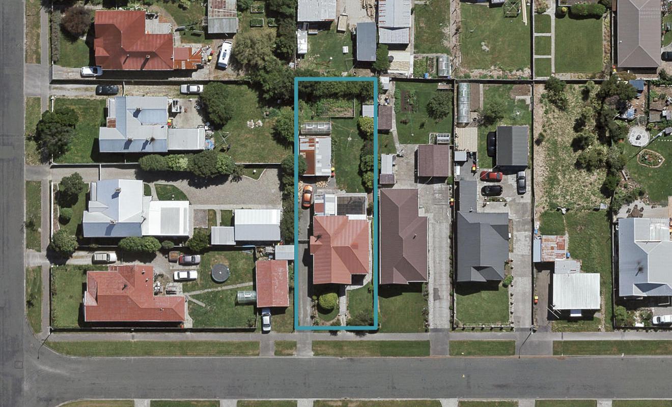 12 Gordon Street, Strathern, Invercargill - Carousel 1